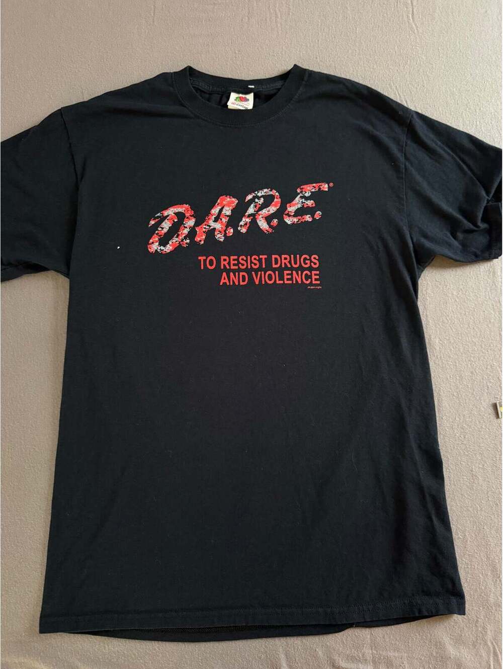 Vintage D.A.R.E. “To Resist Drugs and Violence” Black Graphic Tee – Medium